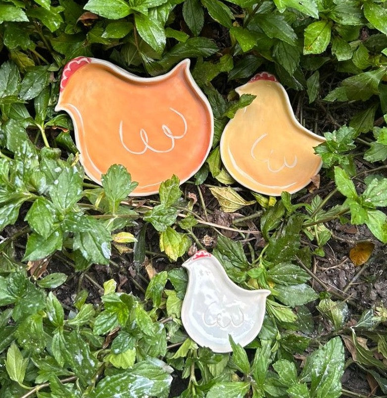 Making Pottery Together: A Parent-Child Pottey Experience 陶艺创作：亲子陶艺体验